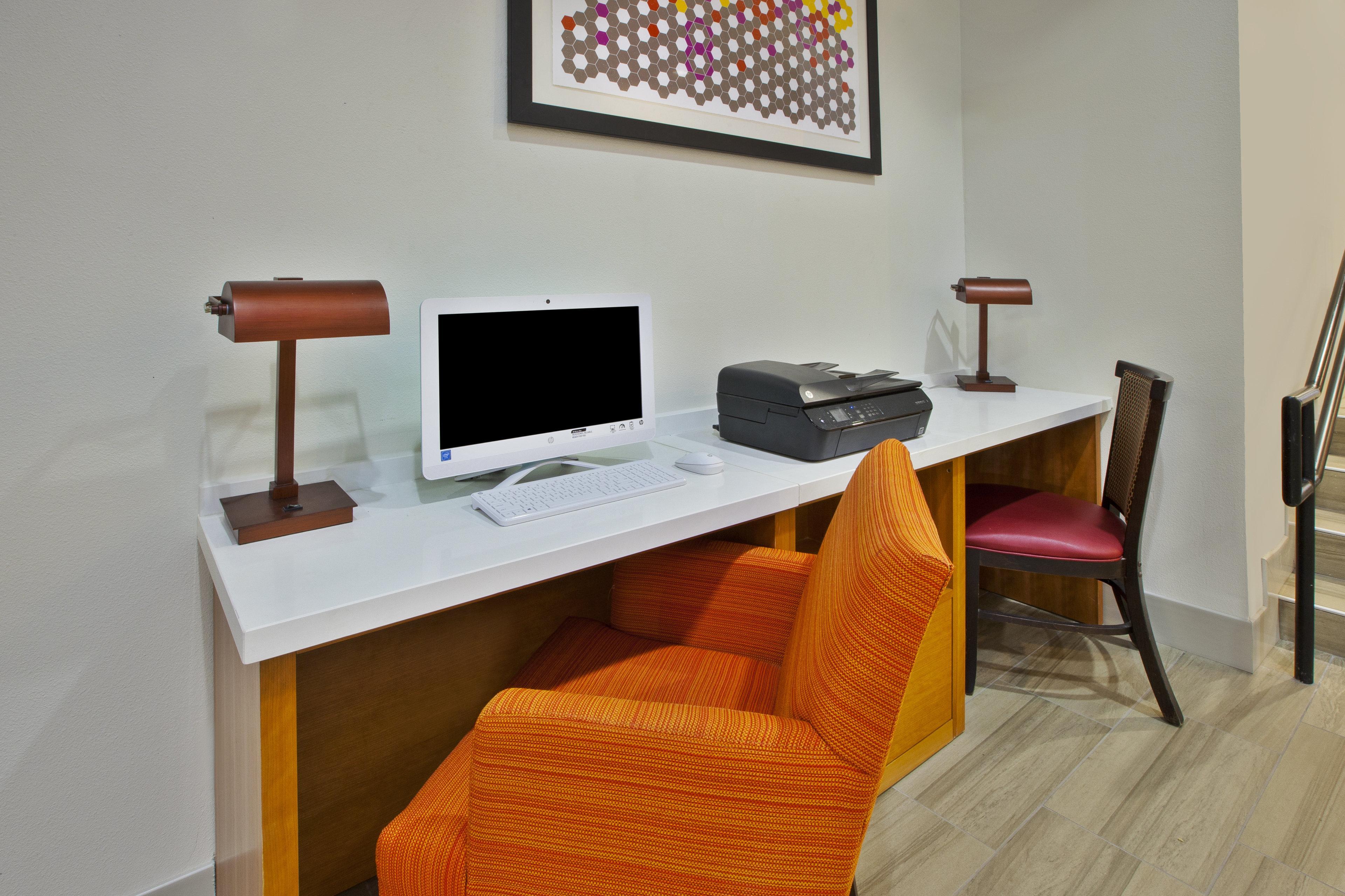 Holiday Inn Express Hotel & Suites Manchester Conference Center By Ihg Exteriér fotografie