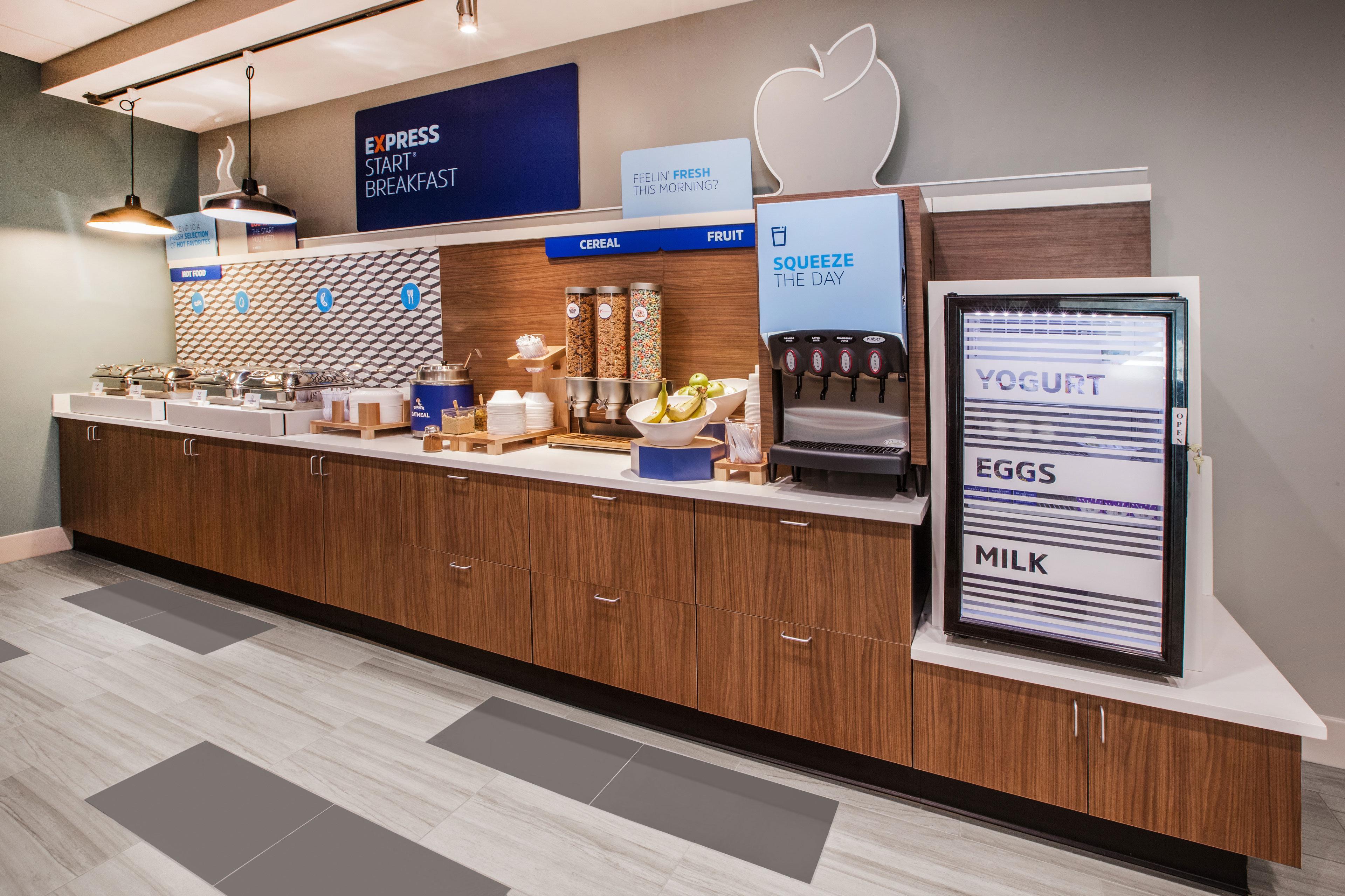 Holiday Inn Express Hotel & Suites Manchester Conference Center By Ihg Exteriér fotografie