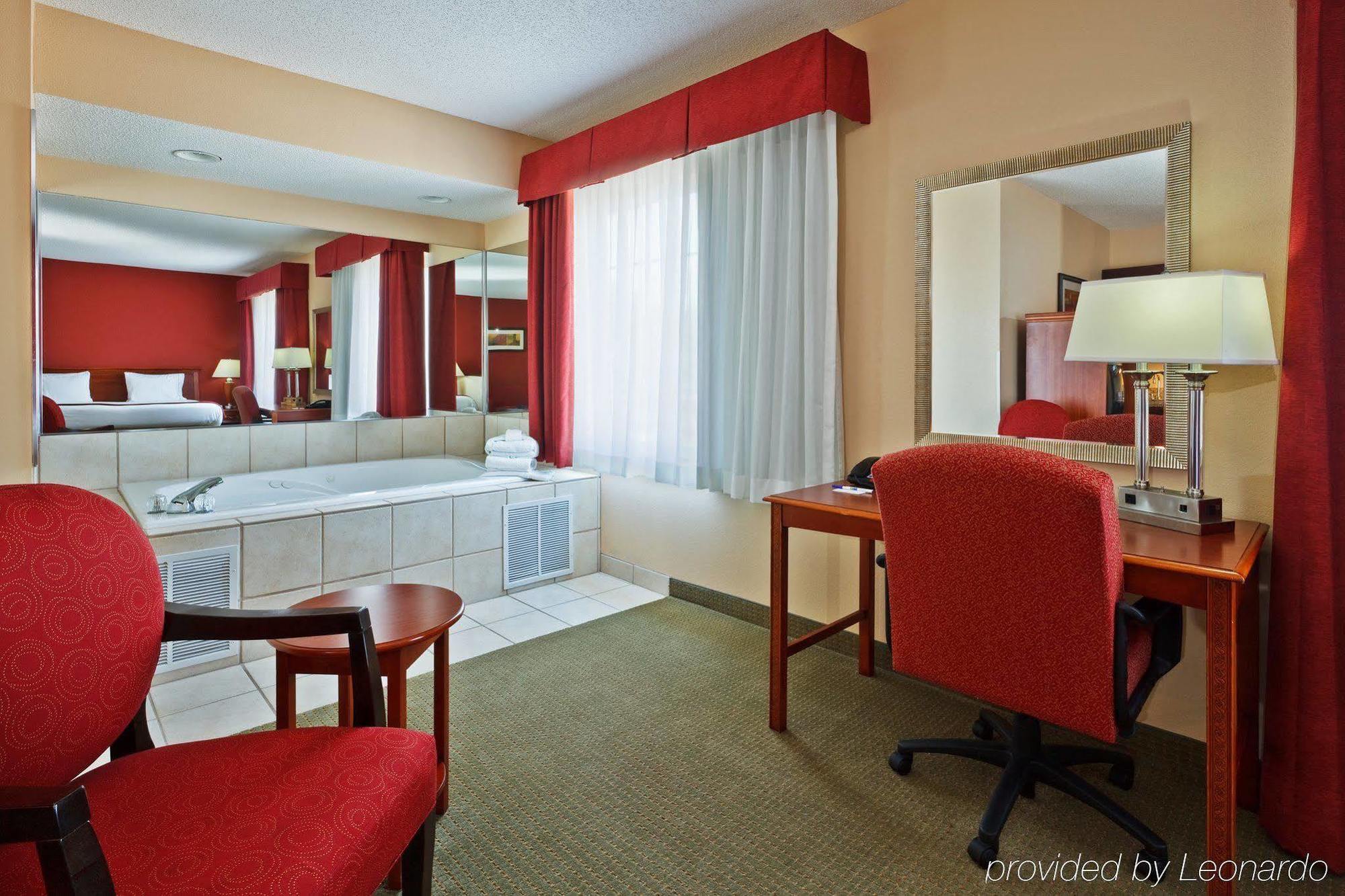 Holiday Inn Express Hotel & Suites Manchester Conference Center By Ihg Pokoj fotografie