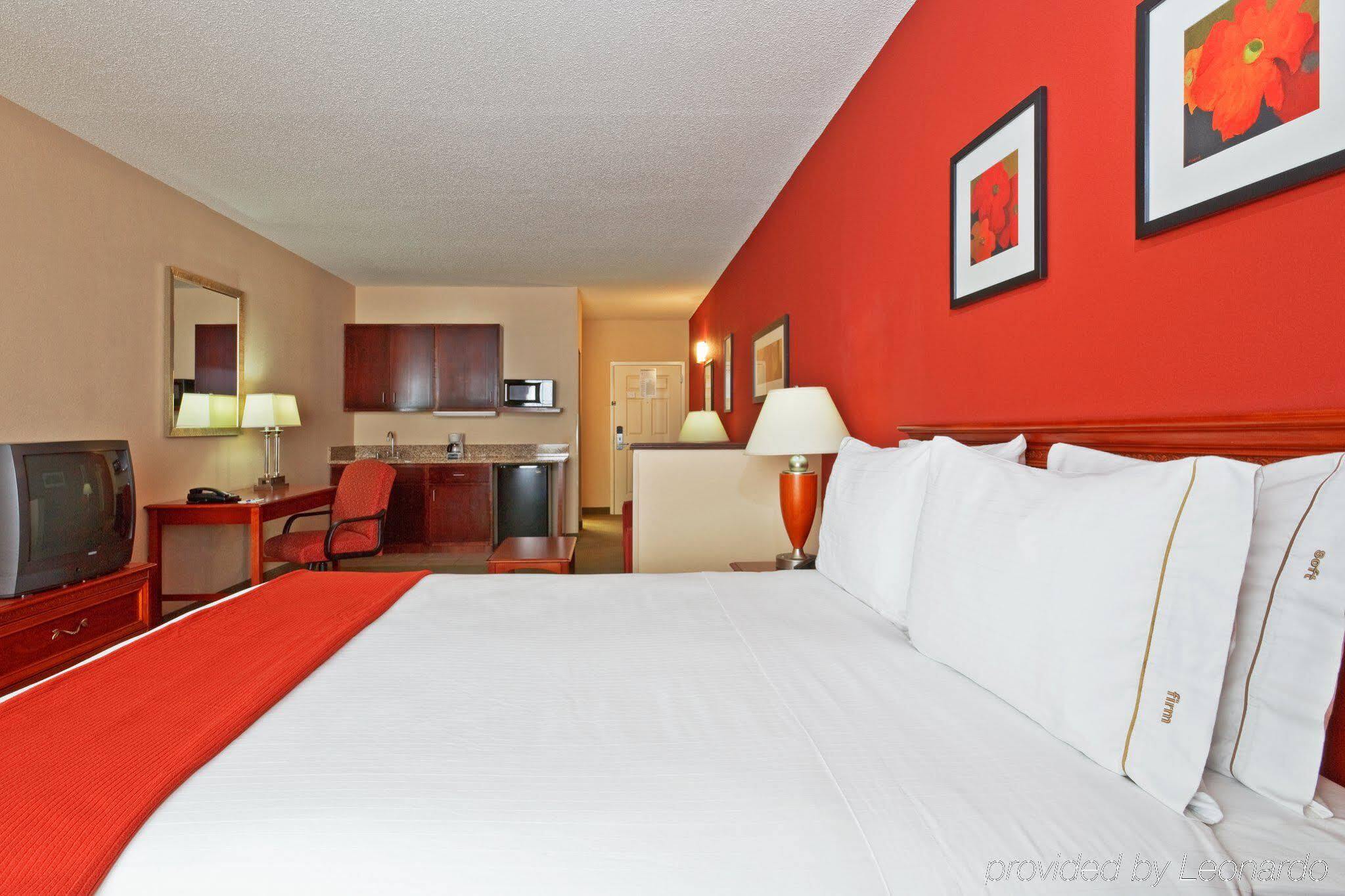Holiday Inn Express Hotel & Suites Manchester Conference Center By Ihg Exteriér fotografie
